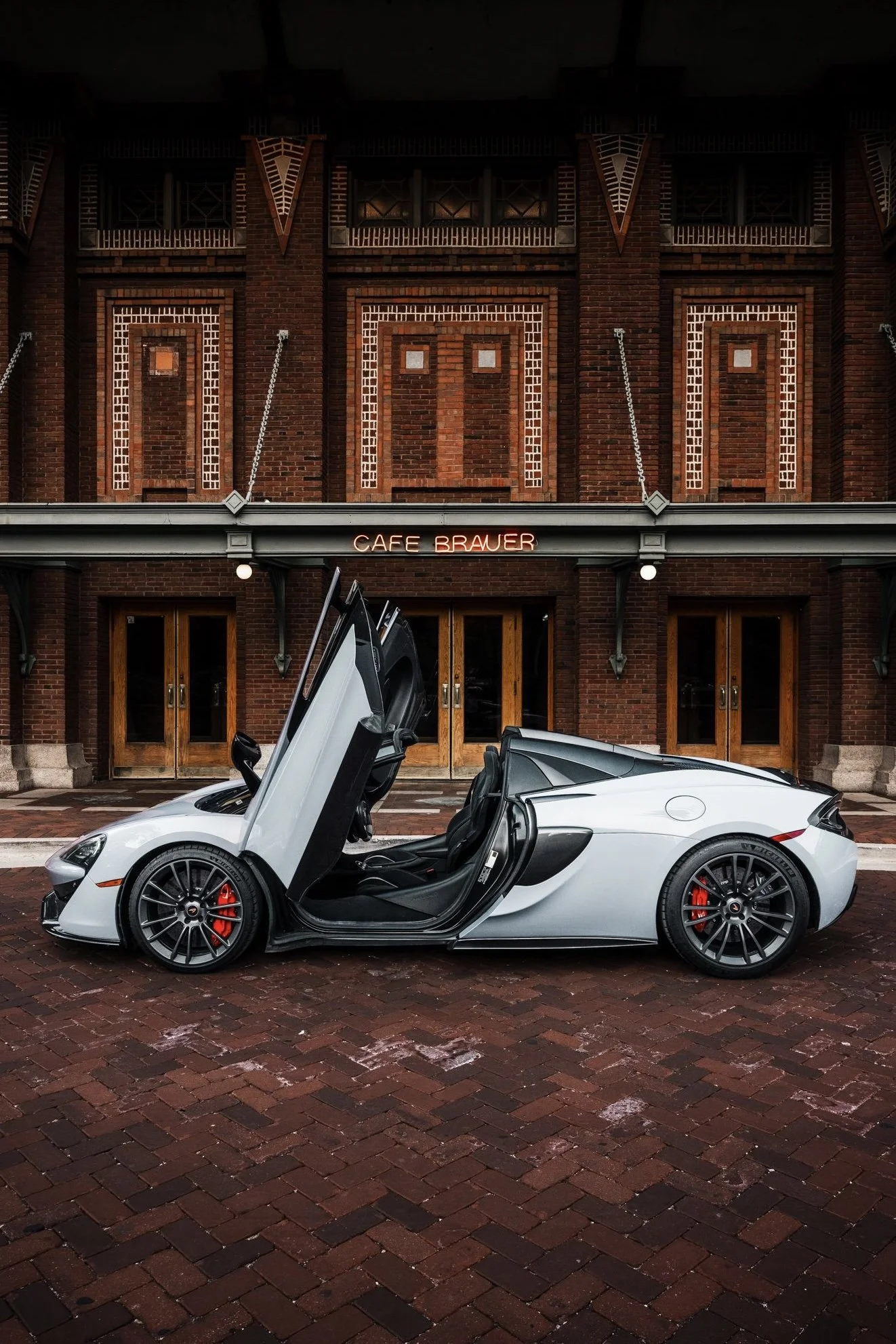 Luxury & Exotic Car Rental Chicago | Axel Luxury